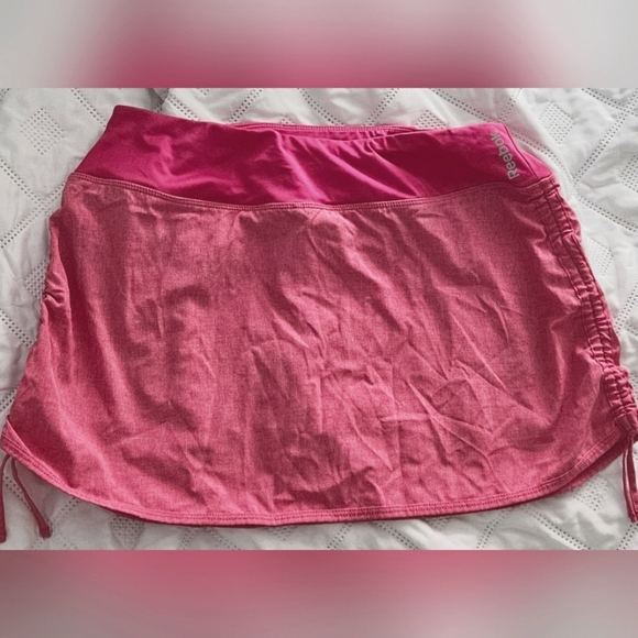 πReebok Pink Tennis Skirt Size M fits as Size Small π - Picture 1 of 7